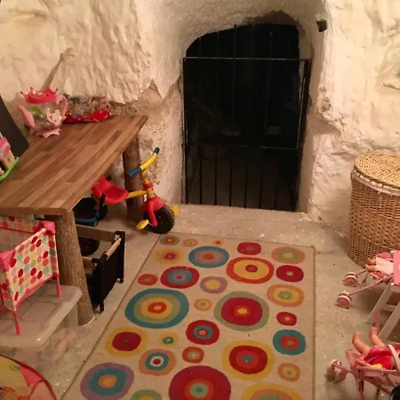 Casa Cueva Araceli Alcala del Jucar